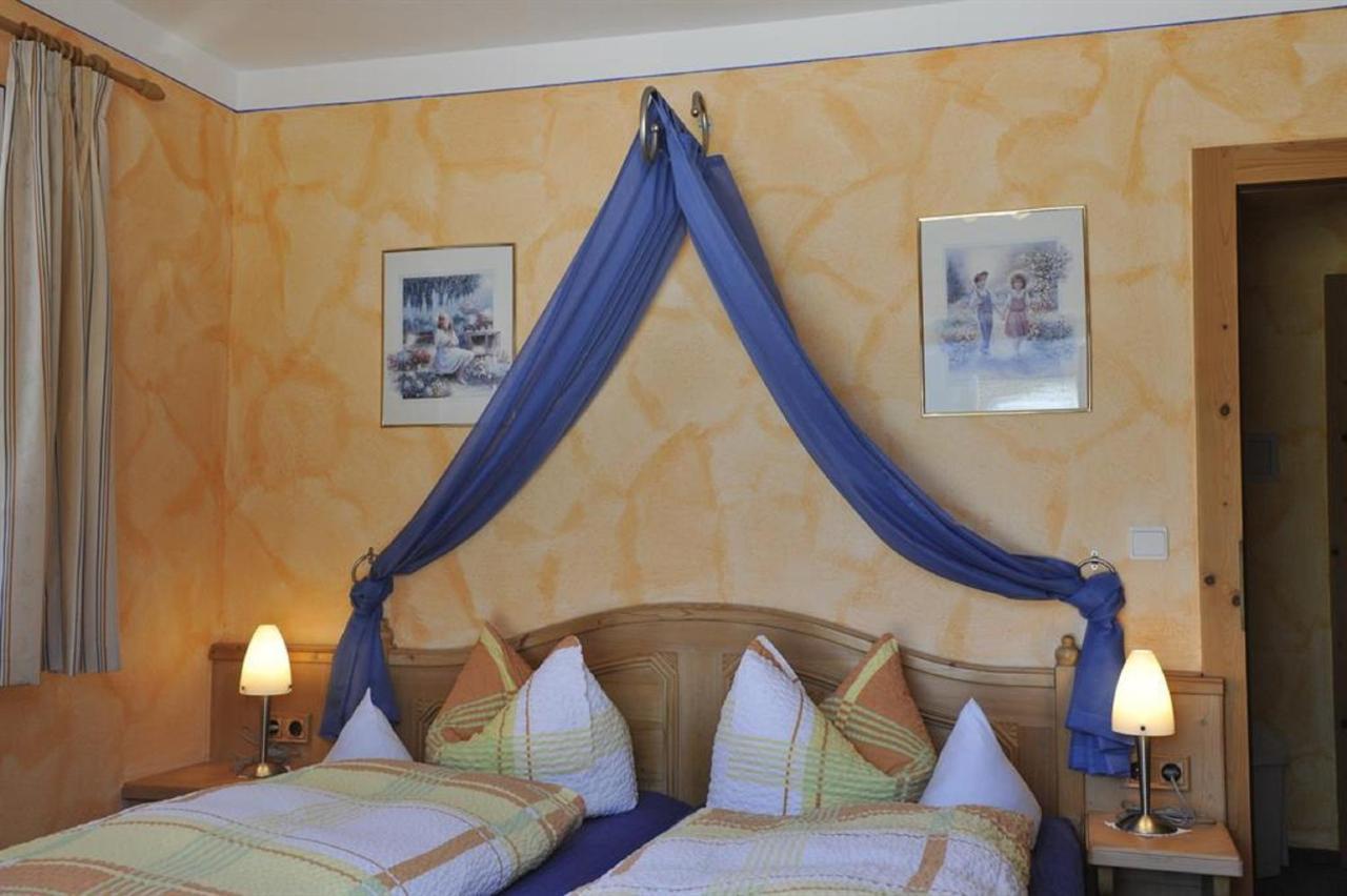 Ferienwohnung Alpenwelt ヴァルガウ エクステリア 写真